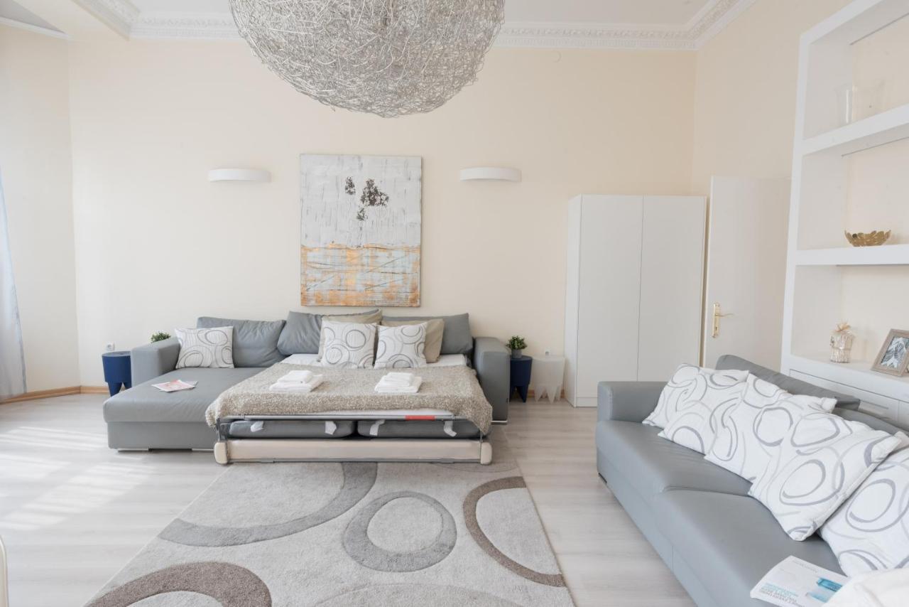 Budapesteasyflat Basilica Lux Luaran gambar