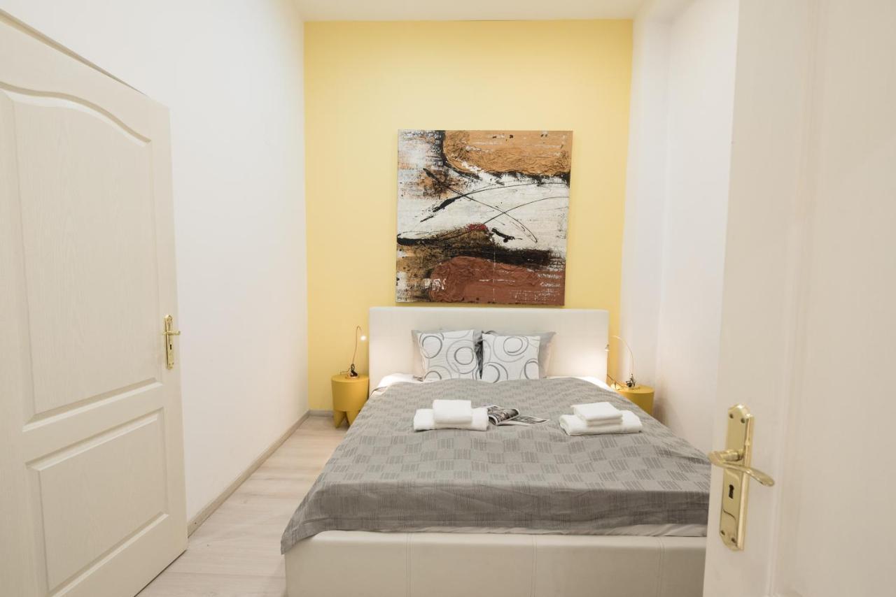 Budapesteasyflat Basilica Lux Luaran gambar